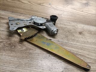 bontott TOYOTA COROLLA VERSO Bal hátsó Ablakemelő Szerkezet (Elektromos)