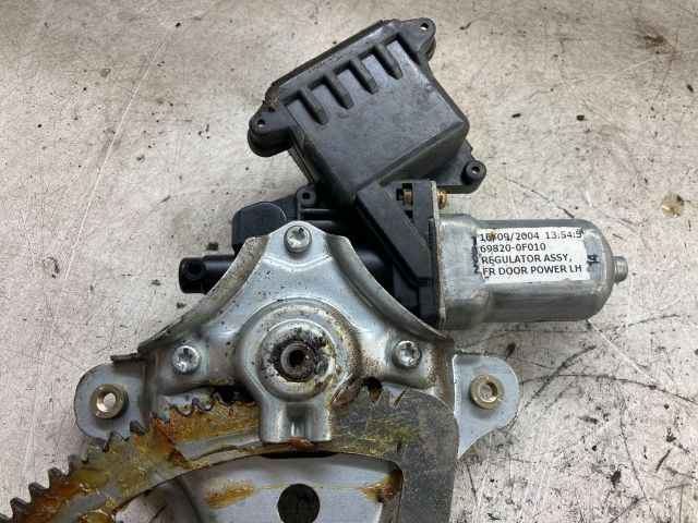 bontott TOYOTA COROLLA VERSO Bal hátsó Ablakemelő Szerkezet (Elektromos)