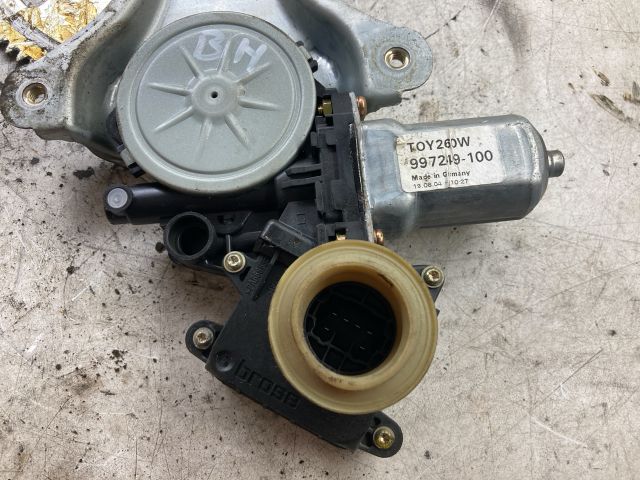 bontott TOYOTA COROLLA VERSO Bal hátsó Ablakemelő Szerkezet (Elektromos)