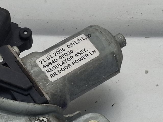 bontott TOYOTA COROLLA VERSO Bal hátsó Ablakemelő Szerkezet (Elektromos)