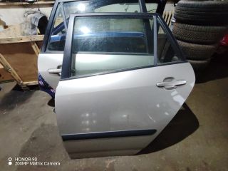 bontott TOYOTA COROLLA VERSO Bal hátsó Ajtó (Részeivel)