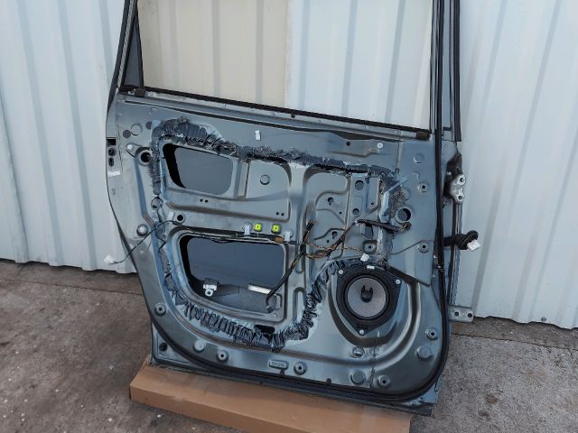 bontott TOYOTA COROLLA VERSO Bal hátsó Ajtó (Üres lemez)