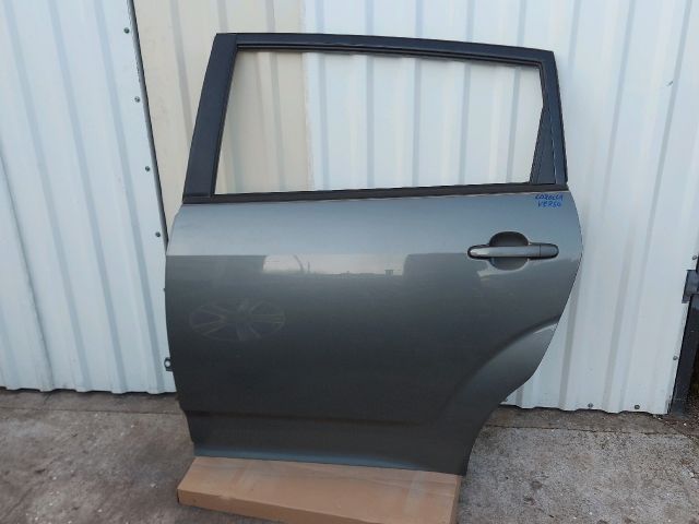 bontott TOYOTA COROLLA VERSO Bal hátsó Ajtó (Üres lemez)