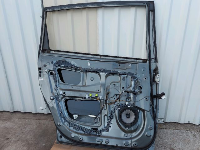 bontott TOYOTA COROLLA VERSO Bal hátsó Ajtó (Üres lemez)