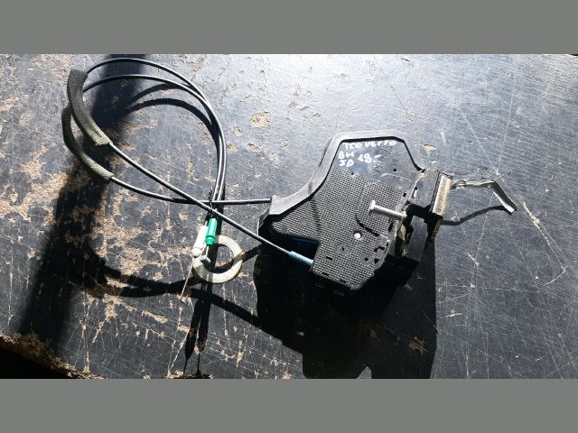 bontott TOYOTA COROLLA VERSO Bal hátsó Ajtózár