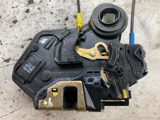 bontott TOYOTA COROLLA VERSO Bal hátsó Ajtózár