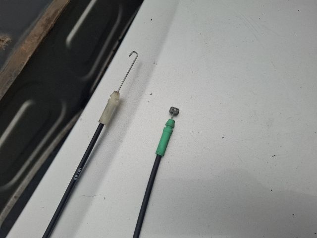 bontott TOYOTA COROLLA VERSO Bal hátsó Ajtózár