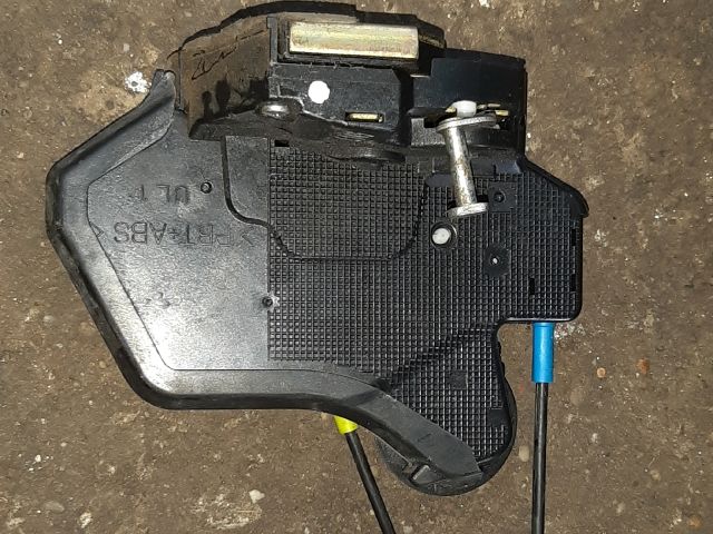 bontott TOYOTA COROLLA VERSO Bal hátsó Ajtózár