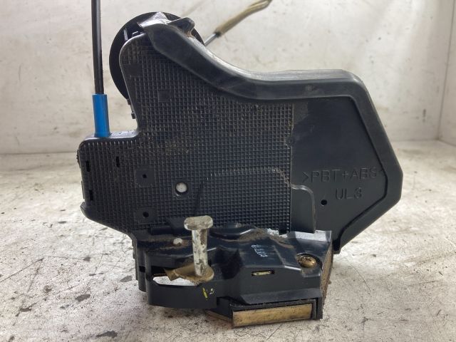 bontott TOYOTA COROLLA VERSO Bal hátsó Ajtózár