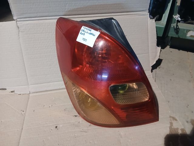 bontott TOYOTA COROLLA VERSO Bal Hátsó Lámpa