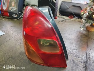 bontott TOYOTA COROLLA VERSO Bal Hátsó Lámpa