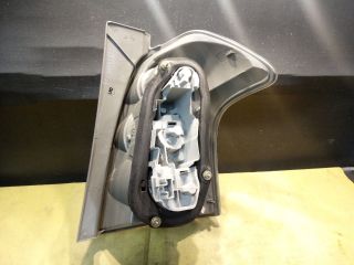 bontott TOYOTA COROLLA VERSO Bal Hátsó Lámpa