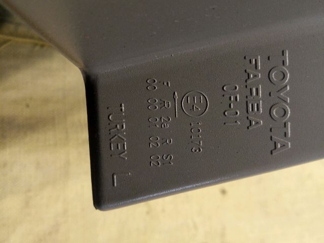 bontott TOYOTA COROLLA VERSO Bal Hátsó Lámpa