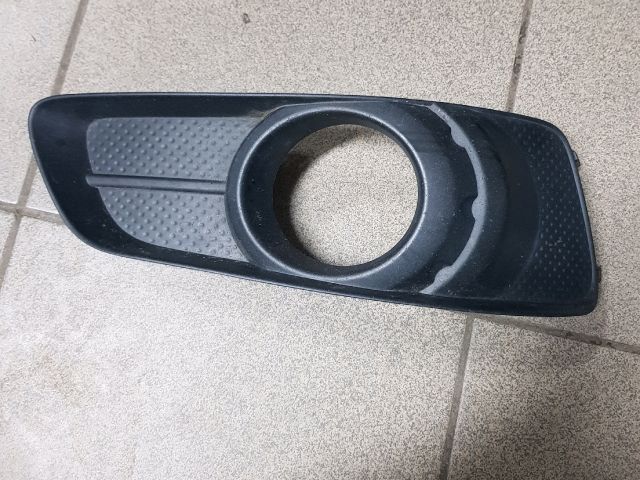 bontott TOYOTA COROLLA VERSO Bal Ködfényszóró Lámpakeret