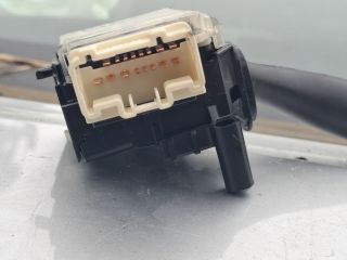 bontott TOYOTA COROLLA VERSO Bal Kormánykapcsoló Irányjelző