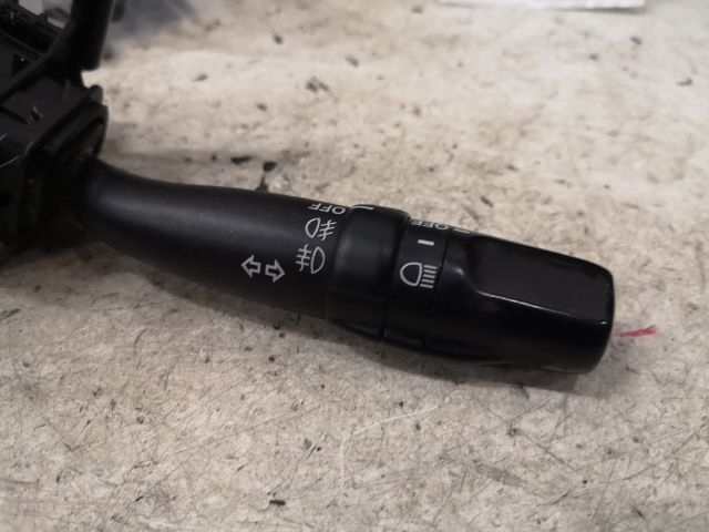 bontott TOYOTA COROLLA VERSO Bal Kormánykapcsoló Irányjelző