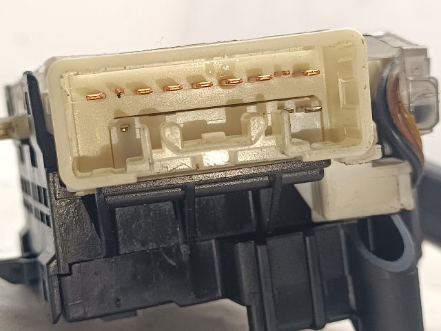 bontott TOYOTA COROLLA VERSO Bal Kormánykapcsoló Irányjelző