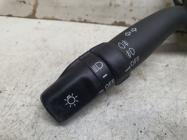 bontott TOYOTA COROLLA VERSO Bal Kormánykapcsoló Irányjelző