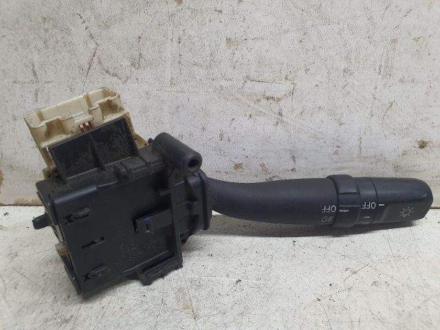 bontott TOYOTA COROLLA VERSO Bal Kormánykapcsoló Irányjelző