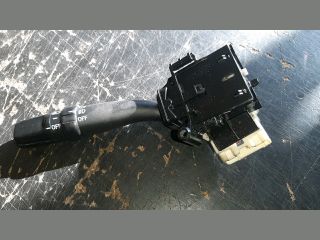 bontott TOYOTA COROLLA VERSO Bal Kormánykapcsoló Irányjelző