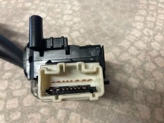 bontott TOYOTA COROLLA VERSO Bal Kormánykapcsoló Irányjelző