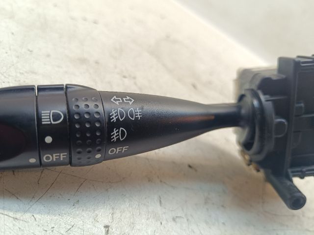 bontott TOYOTA COROLLA VERSO Bal Kormánykapcsoló Irányjelző