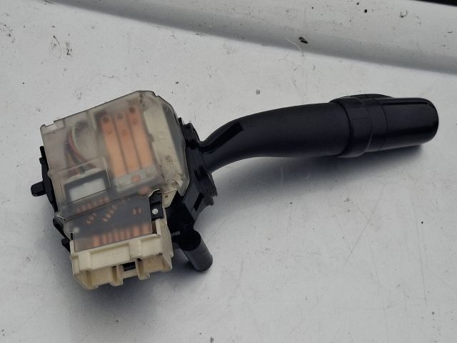 bontott TOYOTA COROLLA VERSO Bal Kormánykapcsoló Irányjelző