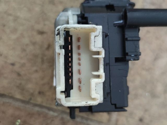 bontott TOYOTA COROLLA VERSO Bal Kormánykapcsoló Irányjelző