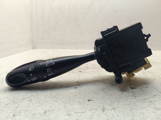 bontott TOYOTA COROLLA VERSO Bal Kormánykapcsoló Irányjelző