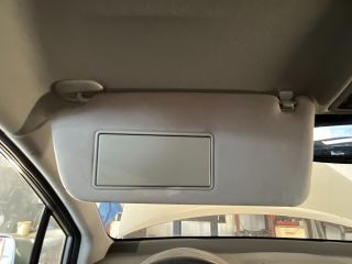 bontott TOYOTA COROLLA VERSO Bal Napellenző