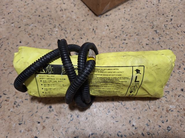 bontott TOYOTA COROLLA VERSO Bal Oldallégzsák