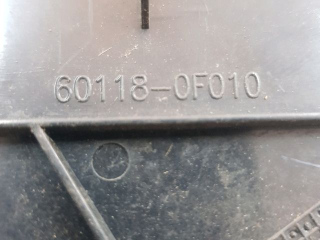 bontott TOYOTA COROLLA VERSO Bal Visszapillantó Tükör Előtti Burkolat