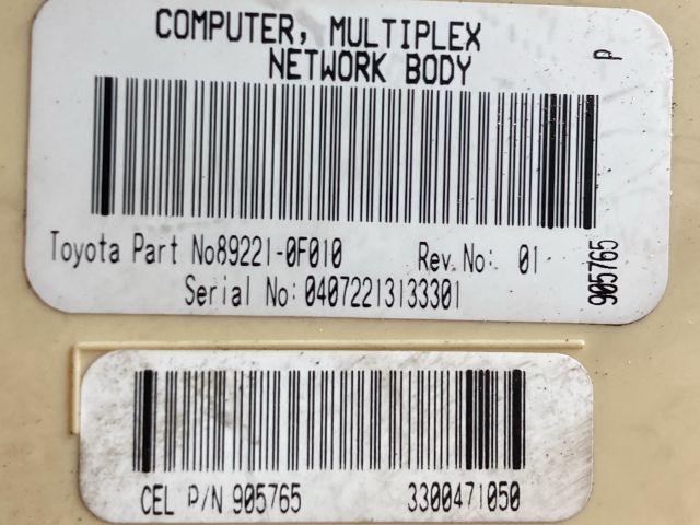 bontott TOYOTA COROLLA VERSO Biztosítéktábla Doboz