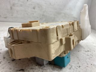 bontott TOYOTA COROLLA VERSO Biztosítéktábla Doboz