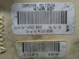 bontott TOYOTA COROLLA VERSO Biztosítéktábla Utastér