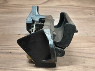 bontott TOYOTA COROLLA VERSO Csomagtér Nyitó Kar / Gomb