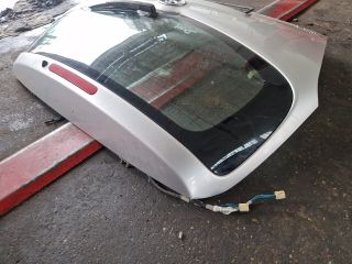 bontott TOYOTA COROLLA VERSO Csomagtérajtó (Részeivel)