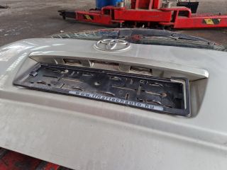 bontott TOYOTA COROLLA VERSO Csomagtérajtó (Részeivel)