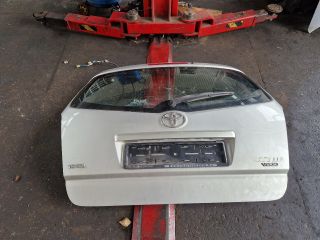 bontott TOYOTA COROLLA VERSO Csomagtérajtó (Részeivel)