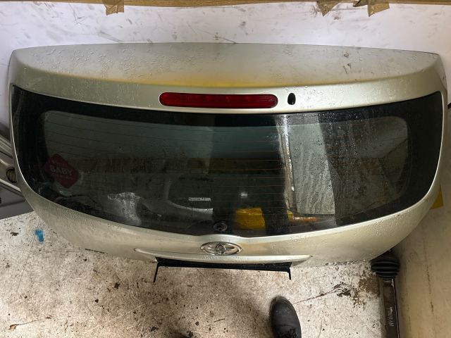 bontott TOYOTA COROLLA VERSO Csomagtérajtó (Üres lemez)