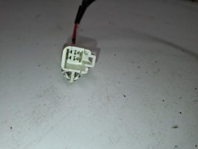 bontott TOYOTA COROLLA VERSO Csomagtérajtó Zárszerkezet