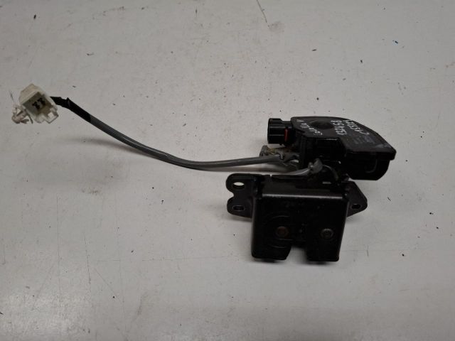 bontott TOYOTA COROLLA VERSO Csomagtérajtó Zárszerkezet