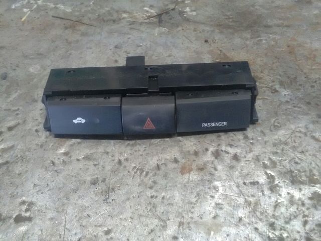 bontott TOYOTA COROLLA VERSO Elektronika (Magában)