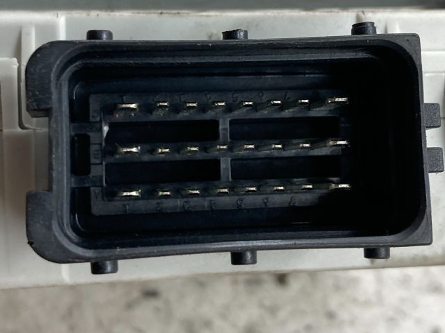 bontott TOYOTA COROLLA VERSO Elektronika (Magában)