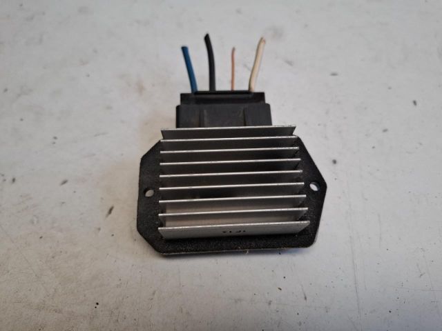 bontott TOYOTA COROLLA VERSO Előtét Ellenállás Fűtőmotor