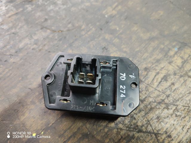 bontott TOYOTA COROLLA VERSO Előtét Ellenállás Fűtőmotor