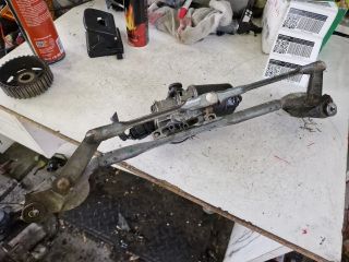 bontott TOYOTA COROLLA VERSO Első Ablaktörlő Szerkezet Motorral