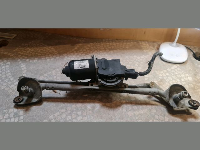 bontott TOYOTA COROLLA VERSO Első Ablaktörlő Szerkezet Motorral