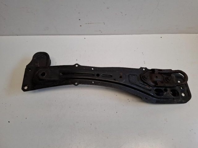 bontott TOYOTA COROLLA VERSO Első Futómű Kitámasztó