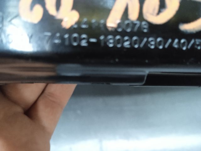 bontott TOYOTA COROLLA VERSO Első Hamutartó